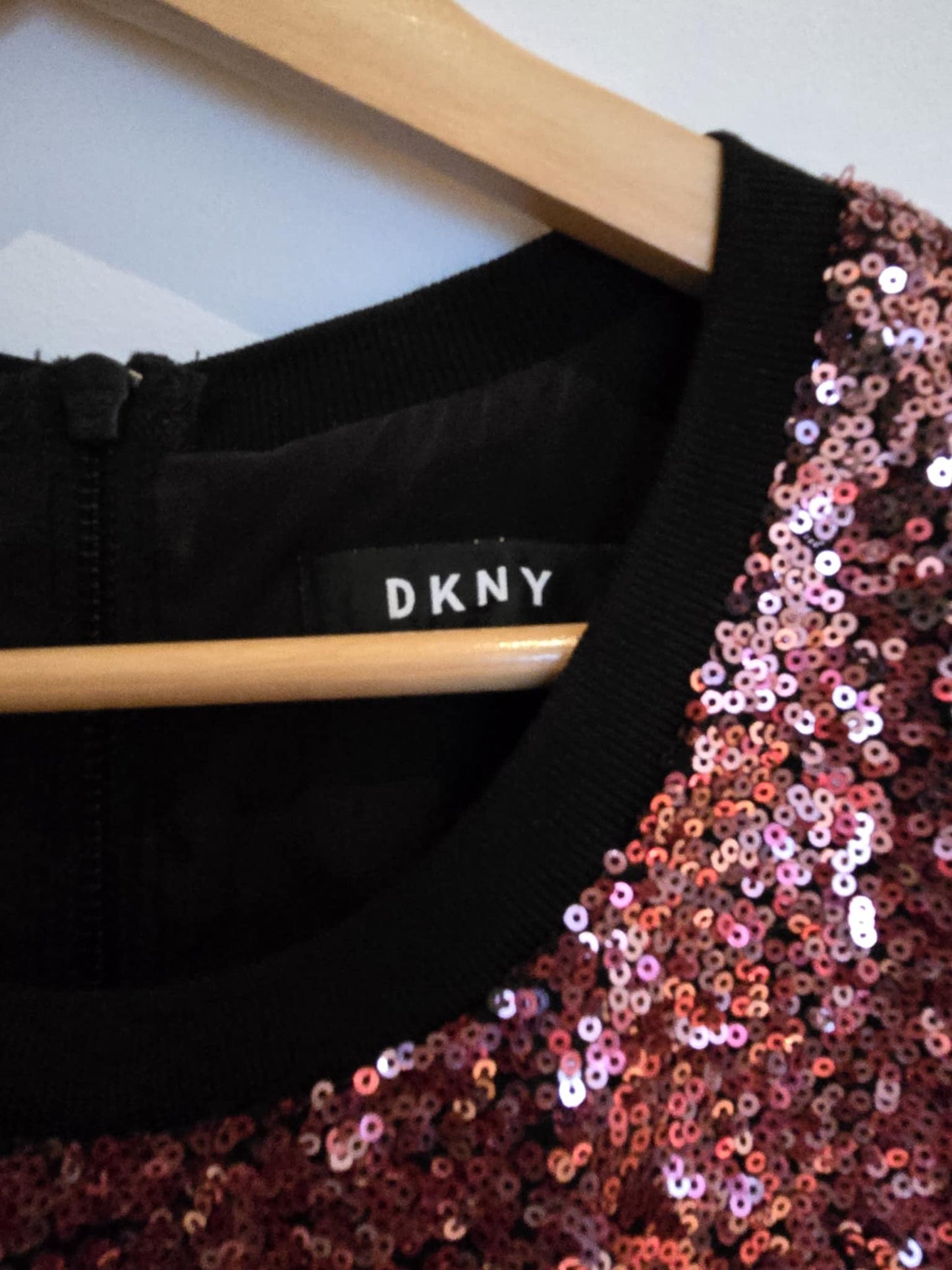 DKNY